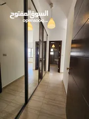  11 شقة فارغة للبيع بين الدوار الرابع و الخامس - ref: 14595
