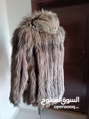  3 جاكيت نسائي بجلد ثعلب طبيعي