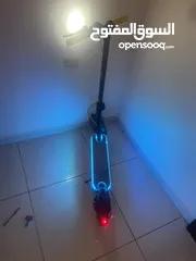 3 سكوتر كهربائي للبيع بحاله ممتازه