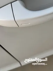  8 سيات ليون اكسلنس ابيض وفيراني