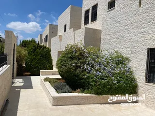  12 فيلا سيمي فيرنشد للإيجار في عبدون- 14043