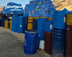 7 براميل حديد بلاستيك جميع الأحجام . تنكات شبك.  طبالي خشب .جالونات