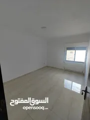 21 شقه اربع غرف نوم وصاله وصالون 214 متر + روف غرفه وصاله وحمام و مطبخ 60 متر مقابل اسواق الرشد