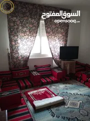  17 شقة مميزة للبيع في أم السماق  - قرب مكة مول طابق اول 200م تشطيب سوبر ديلوكس