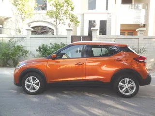  5 Nissan Kicks 1.6 L 2019 Orange Zero Accident Single User Well Maintained Urgent Sale