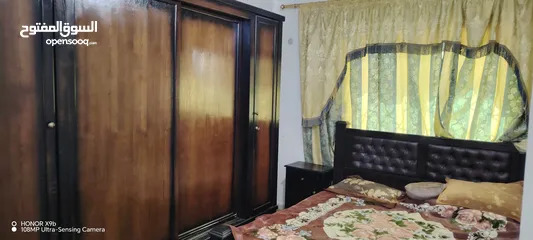  1 شقه طابق اول 82 م شارع الجامعه