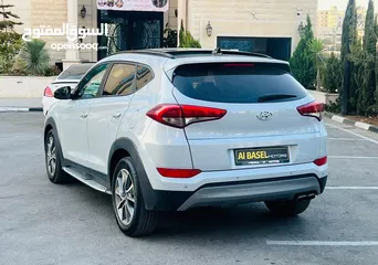  7 هيونداي توسان. ماتور 2000 موديل 2017  ديزل دفع امامي بالرخصة فول مع بانوراما يحط البركة لصاحب النصيب