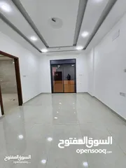  5 شقه جديده طابق اول هندسي(طابقيه ) سوبر ديلوكس