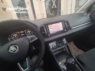  12 جيب سكودا كاروك فل كامل اضافات مع بانوراما أعلى فئة بالكاروك للبيع بسعر حرق ع الكاش