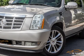  3 Cadillac Escalade 2008   السيارة مميزة جدا و قطعت مسافة 179,000 كيلو متر فقط