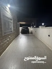  15 بيت مستقل في يبرود مع قطعة ارض 1410 متر حصص  قطعة رقم 55 حوض 4