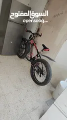  1 بسكليت شبه جديد نضيف جدا