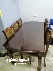  1 طاوله سفره مع زجاج مع 6مقاعدبحاله جيده