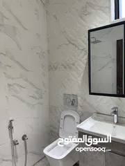  2 بنايه ثلاث طوابق للايجار