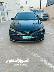  10 Toyata Camry 2019 LE