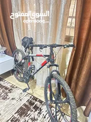  2 سكوتر كهربائي وبسكليت