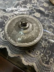  28 نحاسات و فضه للبيع