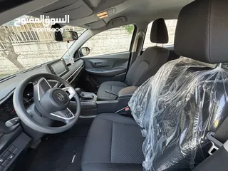  5 تويوتا يارس 2023 وارد الشركة المركزية لون مميز للبيع بسعر مغري مالك أول قاطعة 1800 km