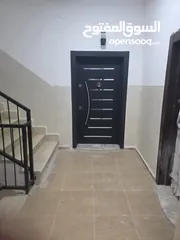  3 شقه جديده للايجار السنوي