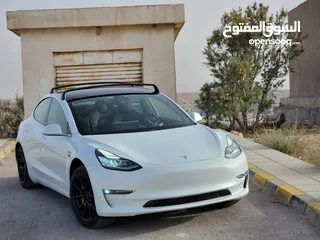  7 TESLA MODEL 3 2019 MID RANGE  تيسلا موديل ثري ميد رينج مميزه بحالة ممتازه