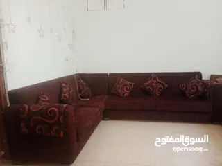  1 كنب للبيع ..