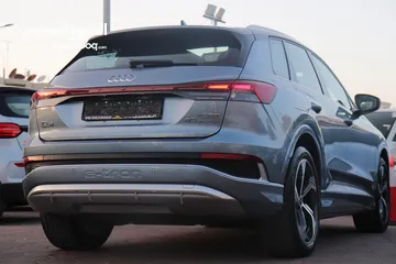  4 AUDI Q4 etron 2022