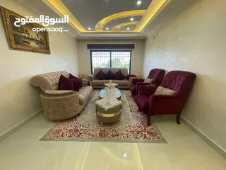  4 طقم كنب فاخر للبيع بحال الجديد