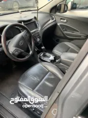  4 هونداي سانتافي