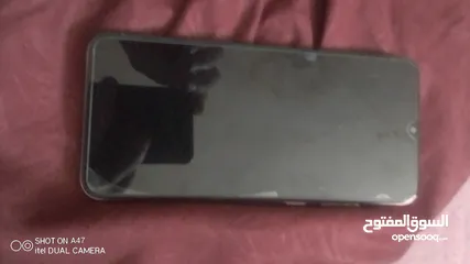  3 هاتف سامسونج A04e للبيع بسعر مغري