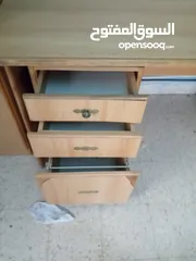  5 طاولة مكتب مع مكتبه للبيع