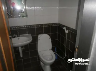  5 مكتب تجاري فاخر جدا للبيع في  أفضل مكاتب  خلدا / موقع حيوي ممتاز  الرقم المرجعي : 2688