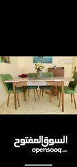  3 طاولة الطعام التركية ذات الجودة العالية ست كراسي و يمكن تغيير حجم الطاولة في حال كانت عندك عزومة