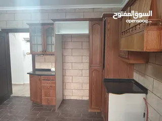  9 الرابية شقة طابق ارضي للبيع