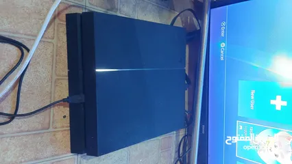  3 ps4 standard edition excellent condition with controller, games and screen