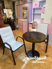  8 طاوله مع كراسي عدد 2 بسعر 60 و طاوله مع 6 كراسي بسعر160