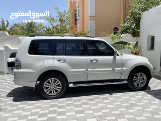  1 Pajero 3.8 model 2015 full option no accident