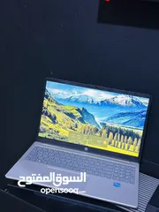  1 لابتوبHP استعمال اقل من شهر فقط