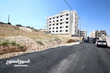  4 شقة طابق اول 205 م فخمه ومميزه للبيع مرج الحمام من المالك شركه الحمزة للاسكان بقرب دوار البكري