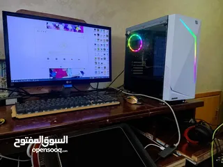  4 كمبيوتر جيمنغ