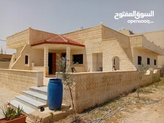  3 بيت كبير عائلي مستقل البيت تبارك الرحمن عن قصر في المفرق الزعتري