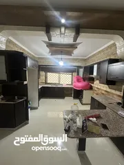 6 للبيع شقة طابق ارضي