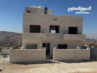  4 فيلا للبيع تحت الانشاء منطقة  ام رمانه