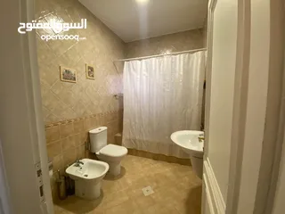  17 فيلا متلاصقة للبيع في الرابيه  ( Property ID : 38378 )