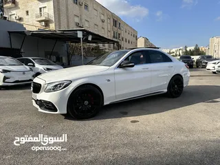  7 مرسيدس C63 للبيع بسعر مغري