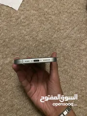  4 iPhone 15  ايفون 15 عادي 128 جيجا لون اخضر