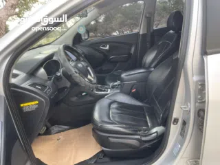  7 جب هونداي توسان 2014 دفع رباعي .هوك وصلة جر . فل اضافات بدون فتحة