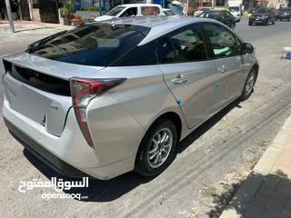  3 تويوتا بريوس 2018 سلفر// مميزة جدآ