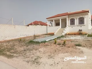  10 شقة مفروشة عطريق رحاب حي ابو سماقة  شقه مفروشه ومجهزة بالكامل نظيفة  منطقة هادئة ومريحه