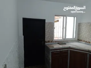  4 منزل للبيع