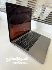  4 Apple MacBook Pro 2017